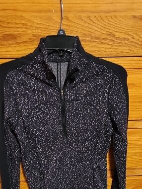 lululemon Run Briskly black with white speckle quarter-zip top